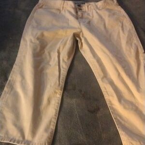 Women's beige Capri pants size 10 Ralph Lauren jeans company